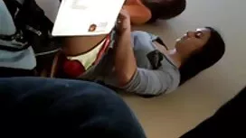 او به آرامی با معشوق ...