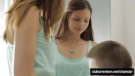بلوند با پستان های ب ...